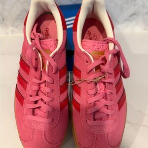 adidas Pink Suede Sneakers with Red Stripes 5Y 6W